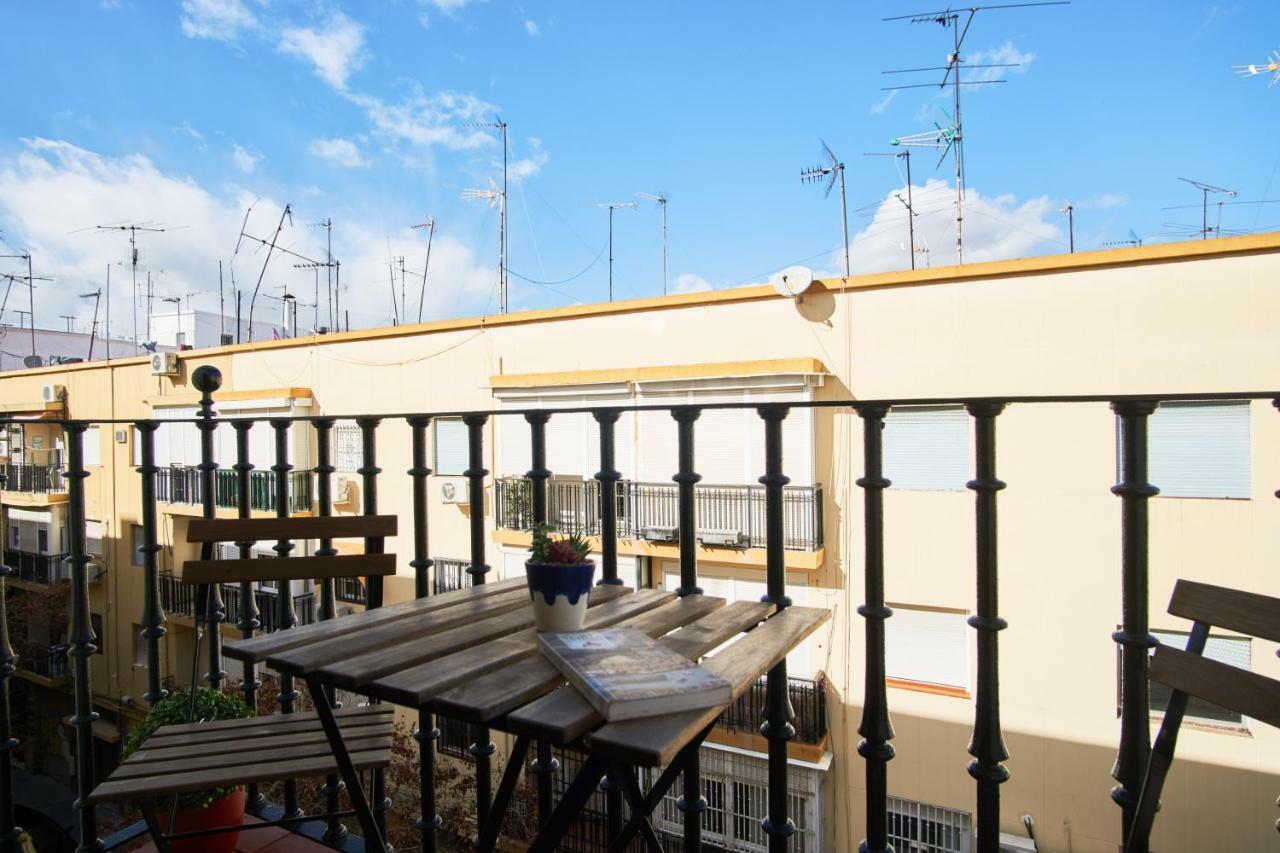 Froilan City Walls By Valcambre Sevilla Exterior foto